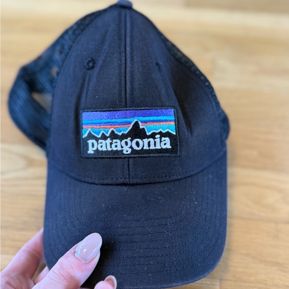Patagonia Other - Patagonia Black snap back hat Cap with Vibrant Logo